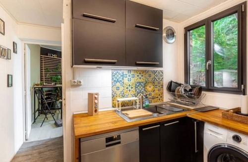 Adamville House | Gaia House, Urban Oasis, RER A, Paris in 20min