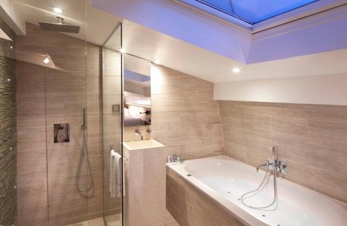 Quartier Sainte-Avoye Hotel | Georgette Hôtel & Restaurant