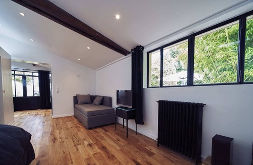 Bry-sur-Marne Apartment | Gite des Batteliers, The dream catcher