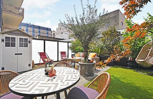 Clichy Apartment | Giulia Prestige, apartment with Terrace Luxury & Comfort at the gates of Paris