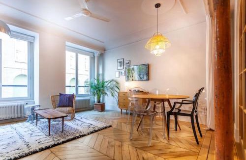 L'Europe Apartment | Greeter-Bel appartement Parisien de 70m2 - St Lazare