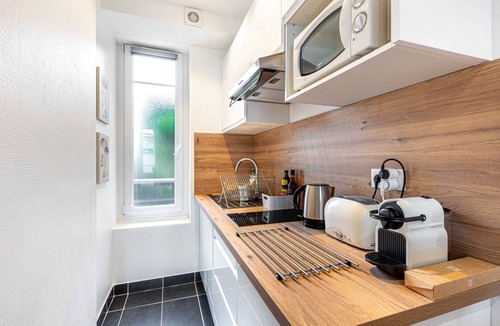 Joinville-le-Pont Apartment | GuestReady - Cosy studio in Saint-Maur-des-Fossés