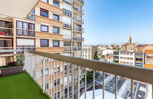 Les Puces de Saint-Ouen Apartment | GuestReady Essential- Superb near Antique District