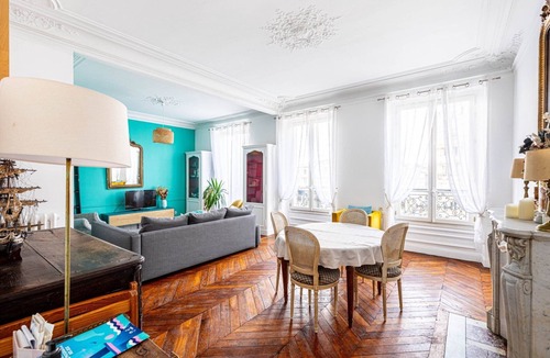 L'Europe Apartment | GuestReady- Modern Comfort near Parc Monceau for 6