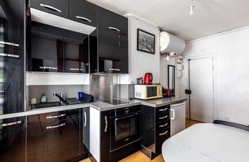 Quartier de la Folie-Mericourt Apartment | GuestReady - Parisian haven near attractions