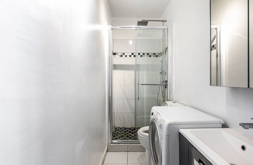 Quartier de la Folie-Mericourt Apartment | GuestReady - Parisian haven near attractions