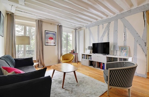 Quartier de la Porte-Saint-Denis Apartment | GuestReady - Serene Stay in the City of Light