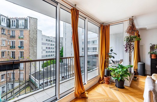 Amerique Apartment | GuestReady - Skyline serenity near famous hotspots