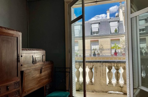 Quartier Saint-Georges Apartment | Haussmann Opera Penthouse130M2 Exclusive full 4floors Stone Balcony (4 bedrooms)