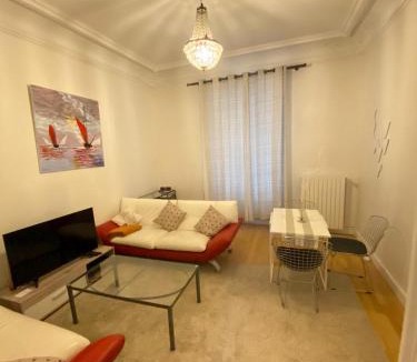 L'Europe Apartment | Haussmannien moderne 2 pièces quartier Europe du 8éme