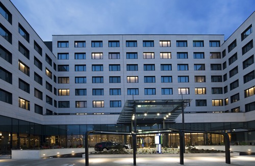 Roissy-en-France Hotel | Holiday Inn Express Paris - CDG Airport, an Ihg Hotel