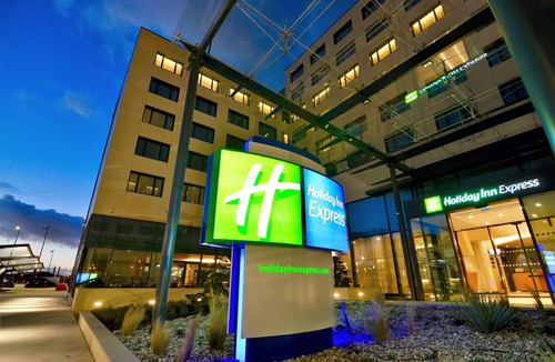 Roissy-en-France Hotel | Holiday Inn Express Paris - CDG Airport, an Ihg Hotel