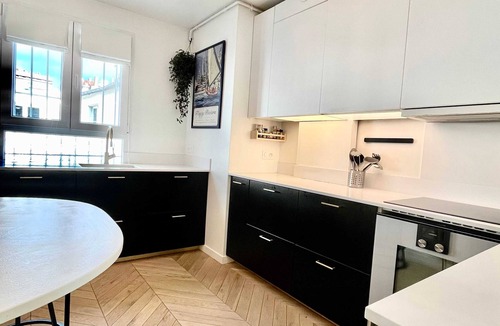 L'Europe Apartment | Homerez - Modern Apt in Paris, near Monceau
