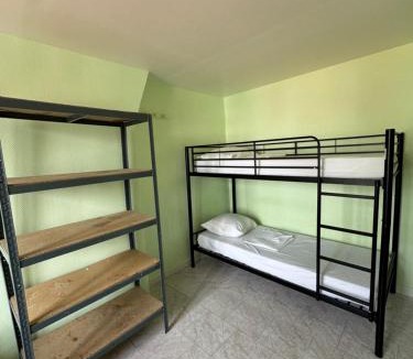 Saint-Denis Hostel | Hostel Wilson