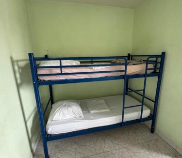 Saint-Denis Hostel | Hostel Wilson