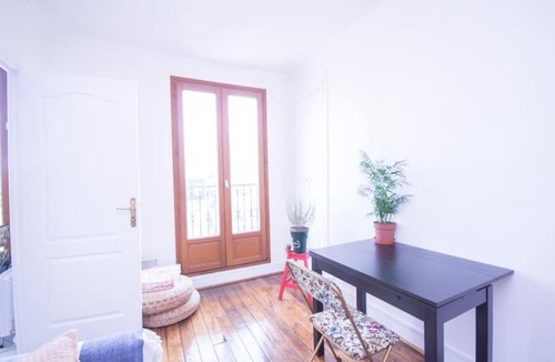 Combat Apartment | HostnFly apartments - Very nice cosy apartment in Belleville