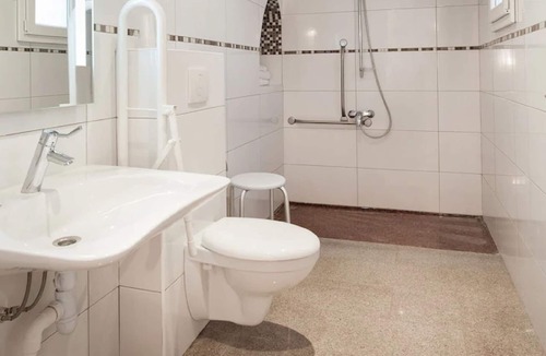 Enfants-Rouges Hotel | Hotel Americain