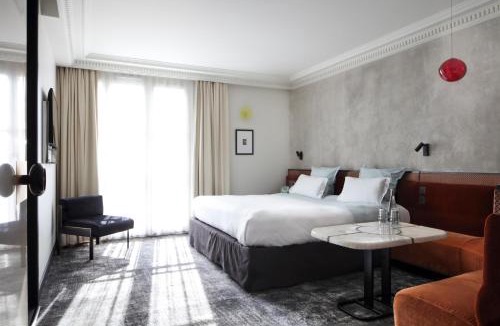 Quartier Sainte-Avoye Hotel | Hotel Les Bains Paris