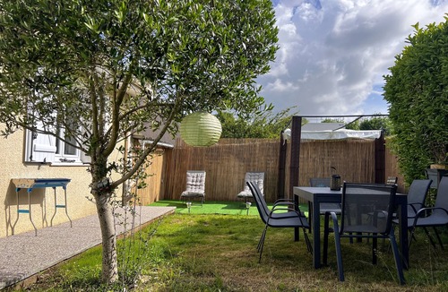 Saint-Germain-sur-Morin House | House 9 minutes from Disneyland by car and 20 minutes by bus.