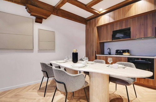 Sorbonne Apartment | IMMERSE YOURSELF IN PARISIAN SPLENDOR-LATIN APARTMENT NEAR SAINT-MICHEL FOUNTAIN