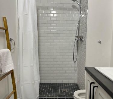 Louis Bertrand-Mirabeau-Semard Apartment | L’atelier parisien - Métro 7 - RER C