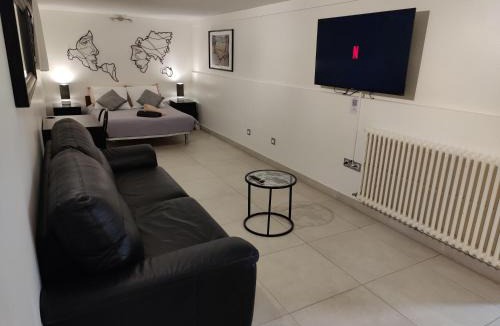 Noisy-le-Grand Bed & Breakfast | L'Escapade Enchantée Paris-Disneyland