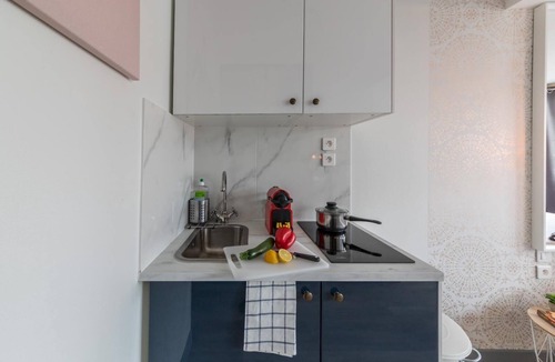 9th Arrondissement Apartment | Lafayette - Saint-Lazare 62: cosy apartment for 4