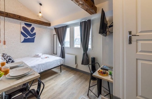 9th Arrondissement Apartment | Lafayette - Saint-lazare 63 : Appt. Cosy Pour 2