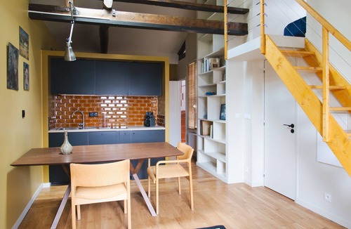 Belleville Apartment | Le Grand Maulnes - Suite Moutarde
