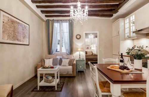 3rd Arrondissement Apartment | Le Jardin Du Marais