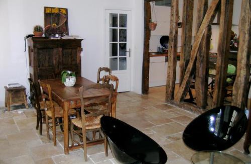 Enfants-Rouges Apartment | LE MARAIS 3 Bedrooms APT