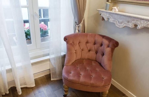 Saint-Merri Apartment | Le Merlot du Marais - Pompidou