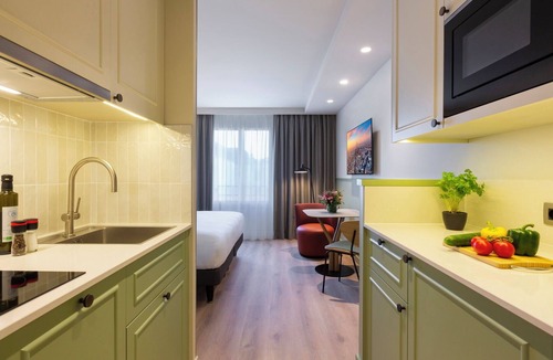 Les Halles Apartment | Les Halles Studio Apartment With Aircon