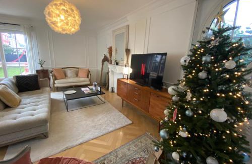 Serris Apartment | Lifestyle Disneyland Paris 8 PAX