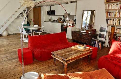 Quartier de la Folie-Mericourt Apartment | Loft style condo 4 people in central and trendy Paris