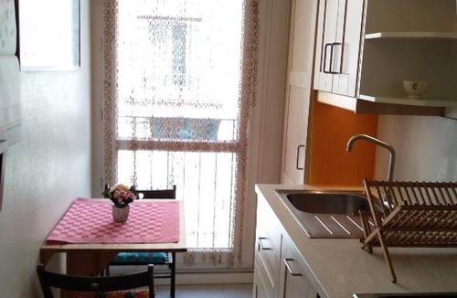 Quartier de la Maison-Blanche Apartment | *LOST in Paris* Calm, Cozy, Comfortable