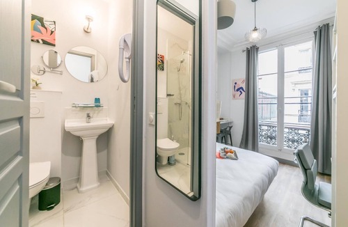 Palais-Royal Apartment | Louvre - Richelieu 217: cosy flat for 2