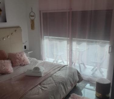 Tremblay-en-France Hotel | Love Room Charme