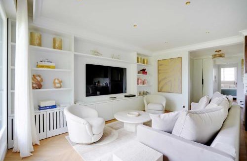 Chaillot Apartment | Luxurious apartment - 2BR- 6P Eiffel Tower view