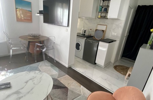 Sorano Apartment | Luxurious & Chic 2-Room Apartment near Paris & Disneyland