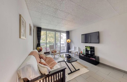 Fresnes Apartment | Luxurious family cocoon near Paris, Rungis, Thiais, Massy and Orly airport