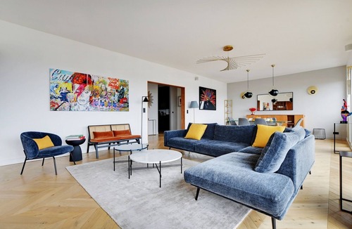 16th Arrondissement Apartment | Luxury apartment in the 16th arrondissement with doorman