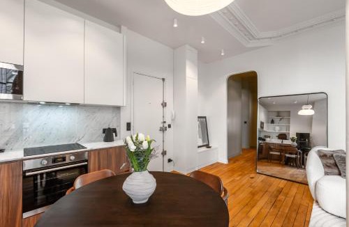 Paris City Center Apartment | Luxury appartment near Louvre -TopQuartier- near metro
