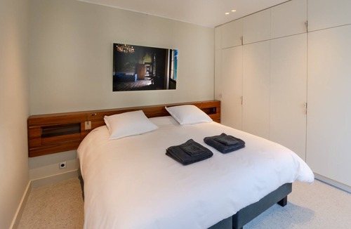 Gaillon Apartment | LUXURY APPARTMENT WITH AC – LOCATED BY THE CHIC HEART OF PARIS VENDOME OPERA