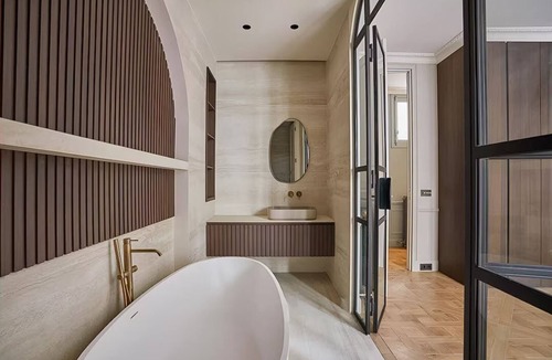 Chaillot Apartment | Luxury Parisian Stay Just Steps from Eiffel Tower