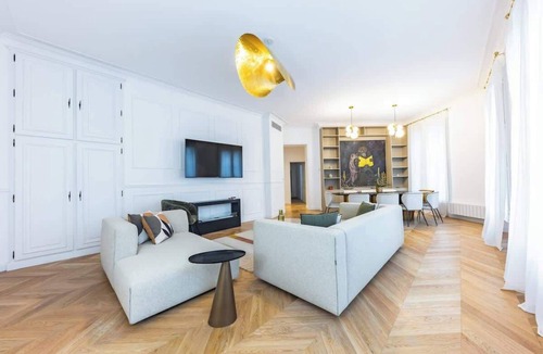 Saint-Gervais Apartment | Luxury Rivoli 4 Bed 3.5 Bath by Hotel de Ville/BHV