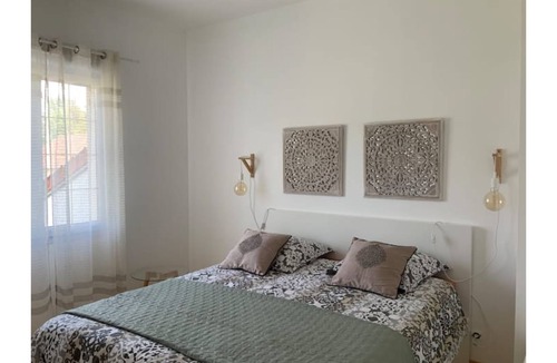 Neuilly-sur-Marne House | Maison DE Vacance