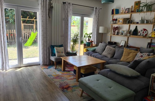 Asnieres-sur-Seine House | Maison Familiale Proche Métro Pour Profiter Sereinement des J0 2024 & de Paris