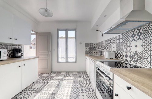 Esbly House | Maison Jules- 10 Personnes- 12 min Disneyland- 30 min Paris - Terrasse et Jardin