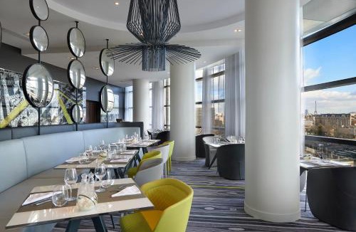 Gambetta Hotel | Melia Paris La Defense